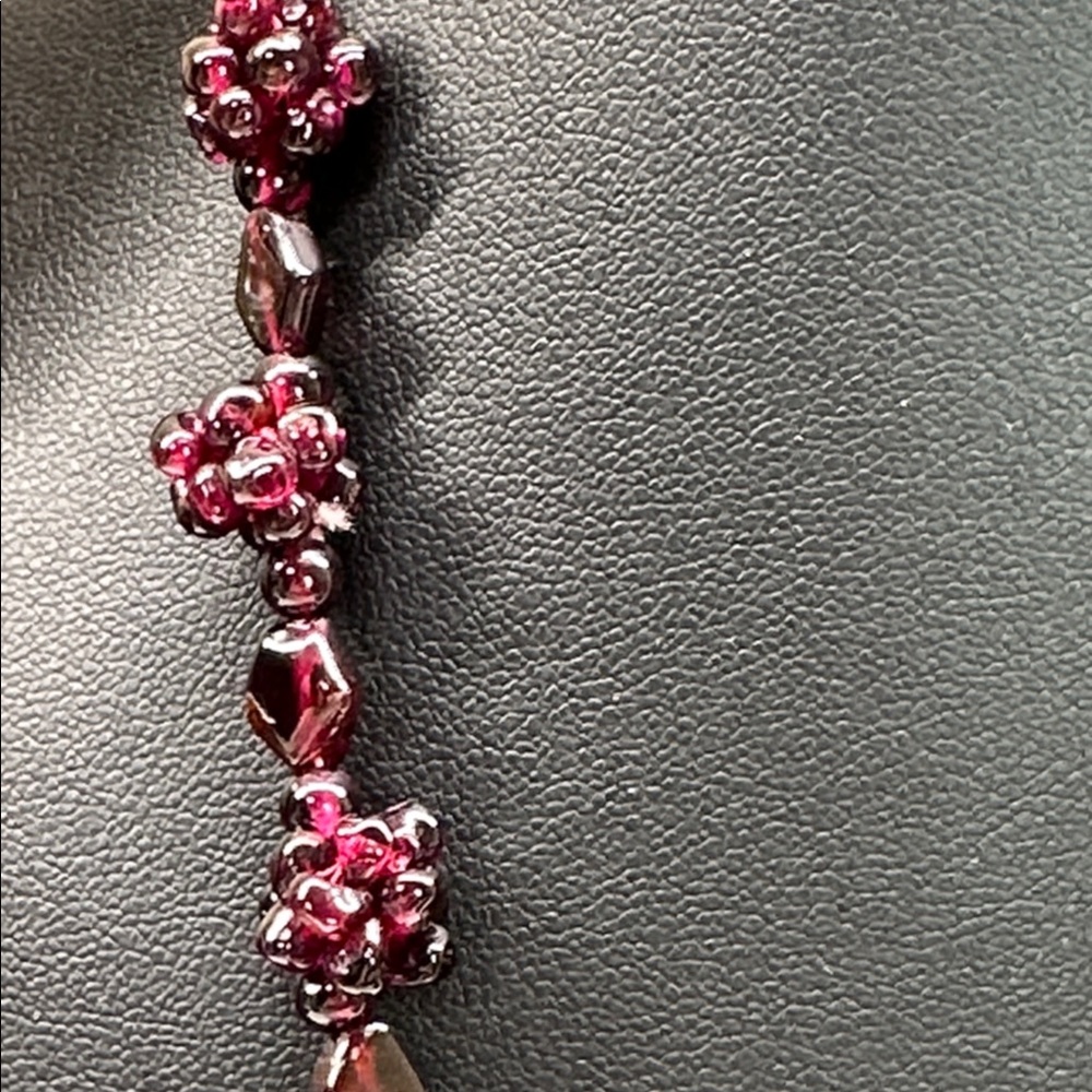 Gorgeous Polished Garnet Cluster Continuous Strand Vintage Necklace - Picture 10 of 12